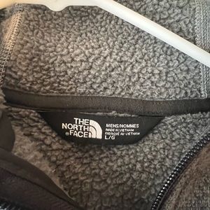 Mens NorthFace hoodie size L